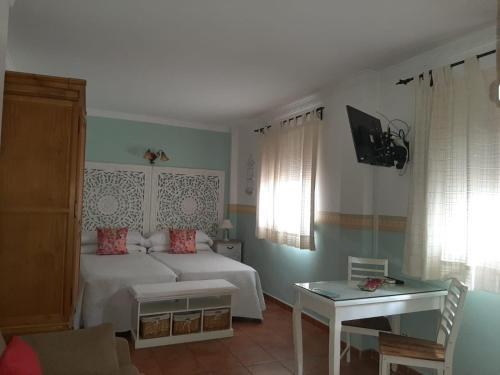 Puerta De Aduares Aparthotel 2*