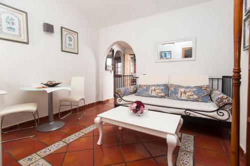 Puerta De Aduares Aparthotel