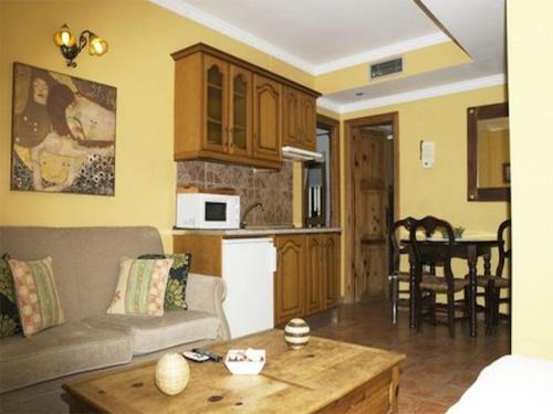 Puerta De Aduares Aparthotel Marbella