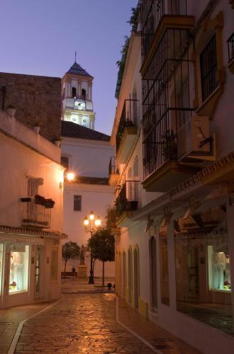Puerta De Aduares